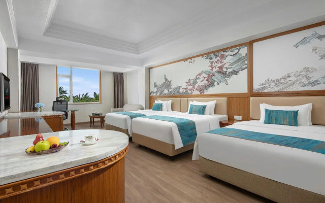 West Gulf Holiday Hotel