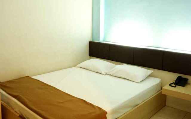 泗水祖祖尼亚加檀邦酒店(Zuzu Niaga Tambang Surabaya)