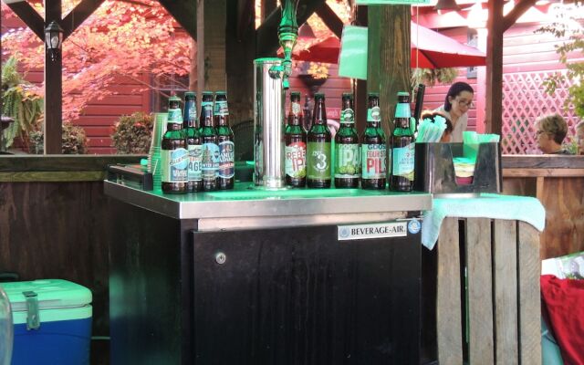 Historic Farnsworth House Inn