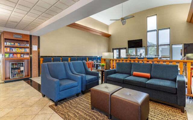 Holiday Inn Express & Suites Leesburg - Historic District by IHG
