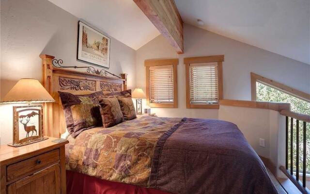 Saddle Creek Townhomes by Pioneer Ridge Management