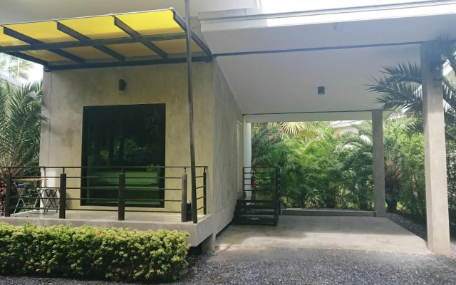 Lopburi Palm Resort