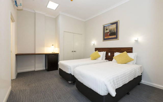 Gallery Hotel