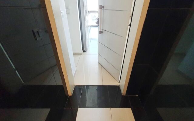 Design Apt Parking Included 2BDR TL16