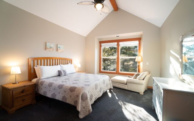 Swallow's Nest 4 Bedroom Home