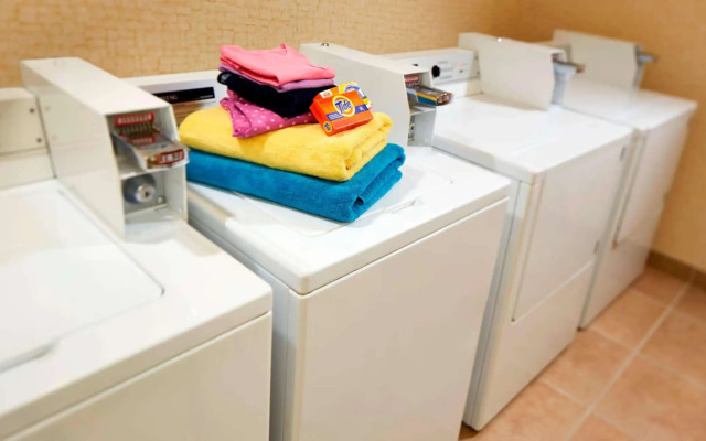 Best Western Hesperia-Victorville Suites