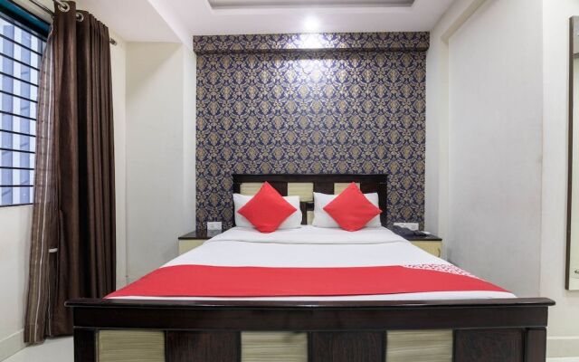 OYO 16744 Live Inn Castle