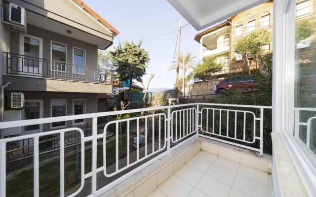 Refreshing Flat With Excellent Location in Alanya