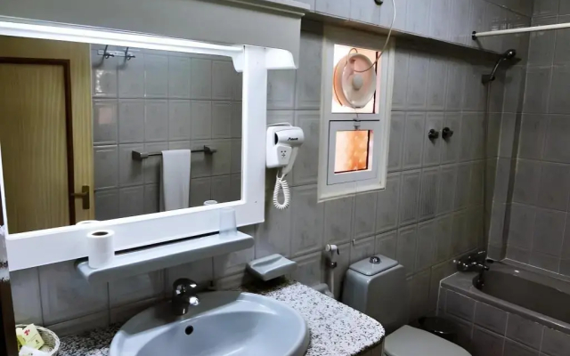 Bowshar International Hotel - Muscat