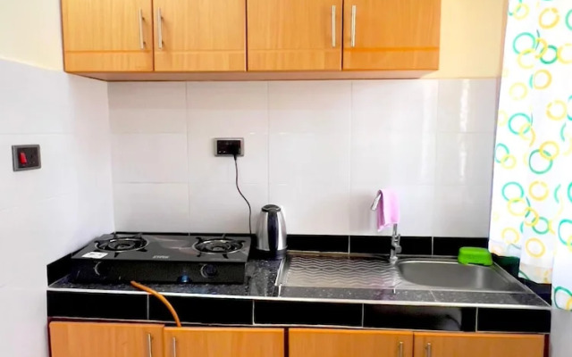 golden hotel and apartments