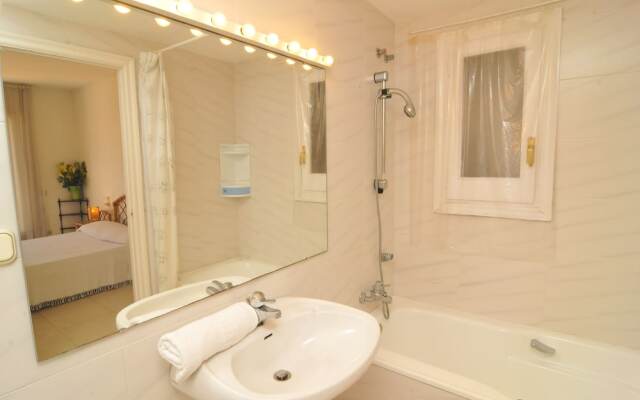 HomeHolidaysRentals Experience - Costa Barcelona