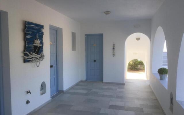 Bluefox Apartments