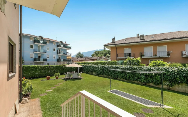 The Olive Tree Garden With Mountain View
