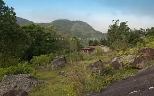 Hotel Whispering Wilderness - Sholur