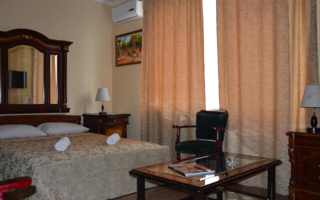 Kameya Hotel
