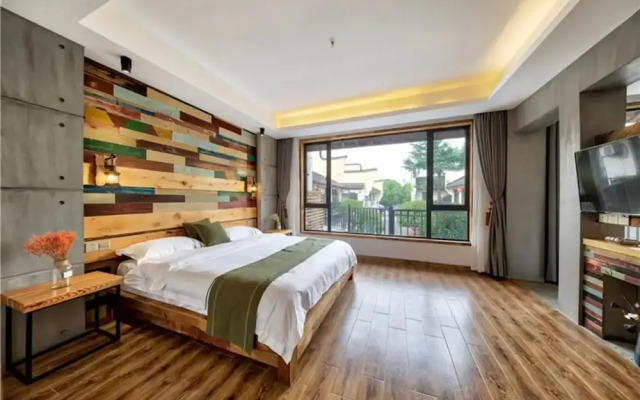 Qinmeng Wuzhen Lao Mu's Home Inn