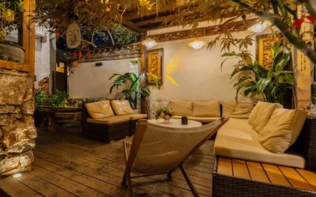 Lijiang Zifayu Designer Boutique Inn
