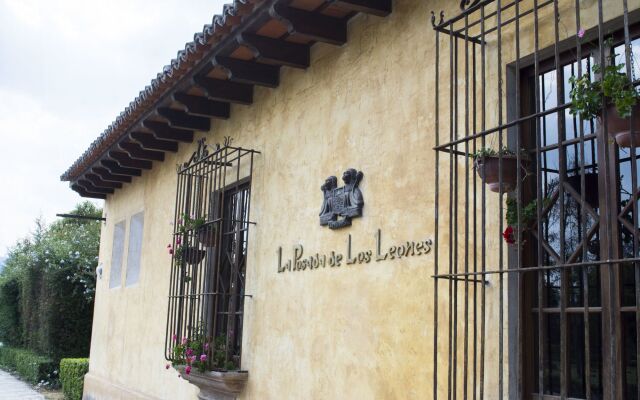 Posada de Los Leones