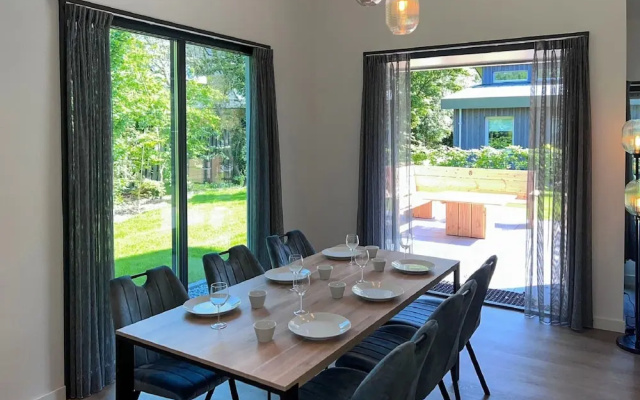 Eco-friendly Villa With Terrace and Garden