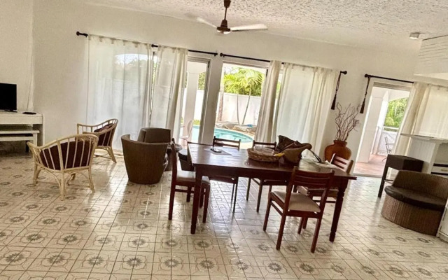 Mont Choisy Lodge 2 Mins From Mont Choisy Beach