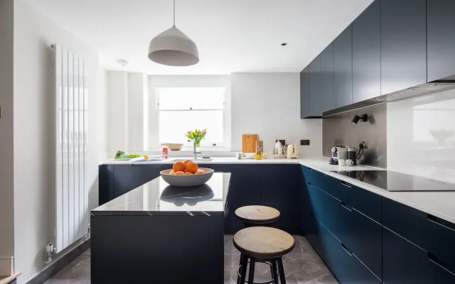 Iverna Gardens by Lime Street