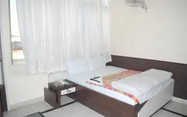 Hotel Vinayak Palace