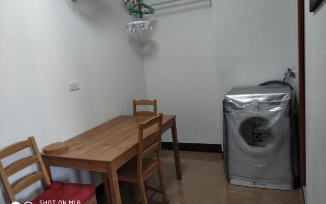 18floor apartment with 2 bedrooms