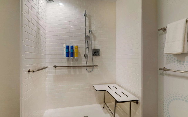 Tru By Hilton Leland Wilmington