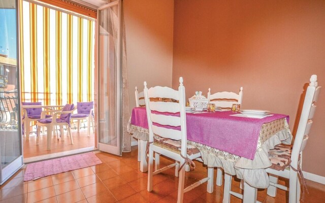 Amazing Home in Giarre With Wifi and 3 Bedrooms