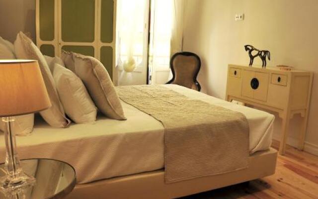 Sado Blue - City & River Flats by Be@home