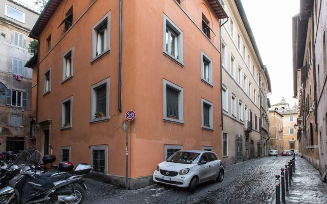 Rental in Rome San Trifone