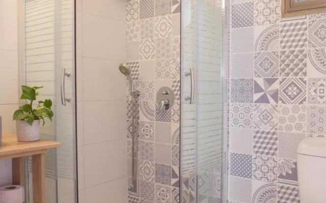 Connected Guest House