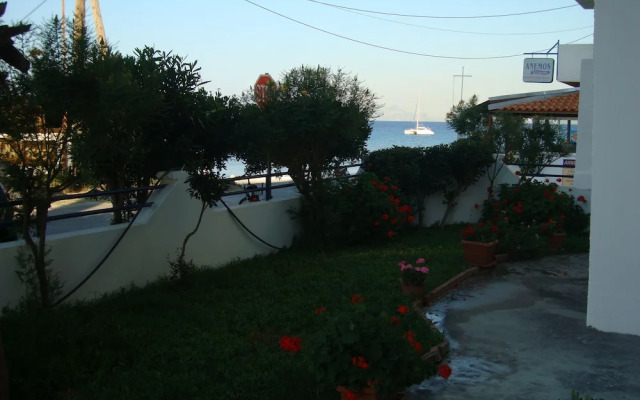 Philippos Studios & Apartments