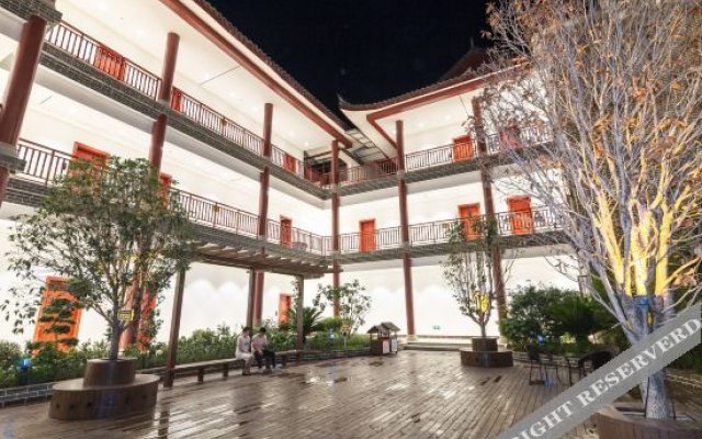 Redstone Hotel (Baise Tianyang Ancient City)