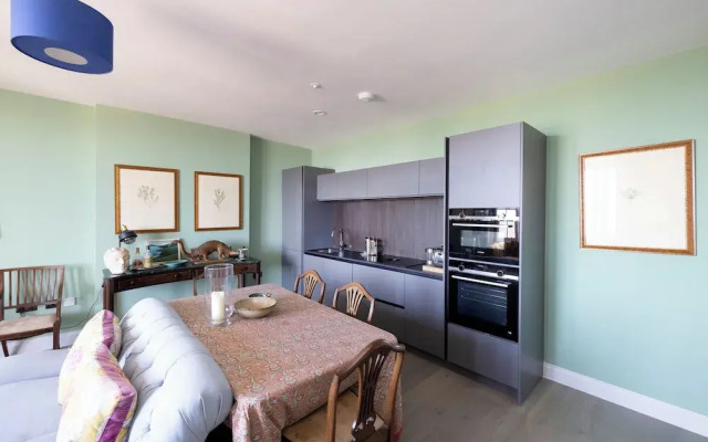 Inviting Flat near City Centre