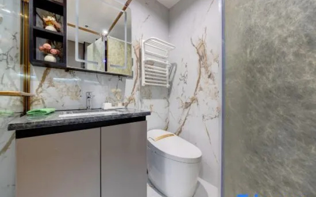 Guike Hotel (Shanghai 80,000 Stadium Caobaolu Subway Station Branch)