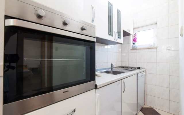 Villa Vinko - With Four Rooms - H