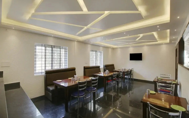 Hotel Golden Evana