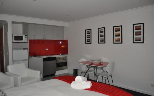 White Crystal Apartments Mt Hotham