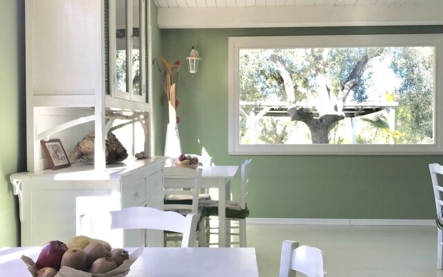 Country Villa with Swimming Pool