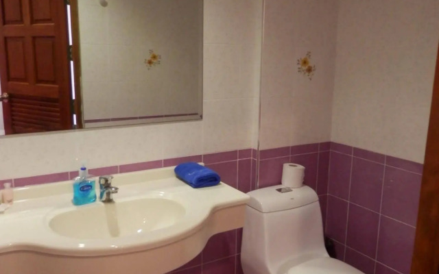 Ban Patong Residence