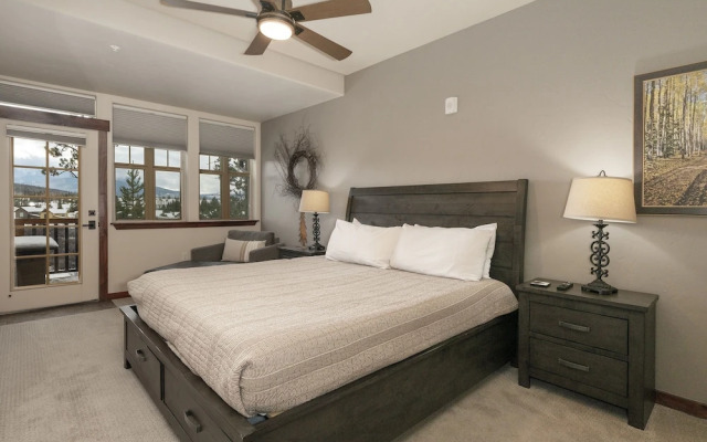 Cozens Pointe E 102 2 Bedroom Condo by RedAwning