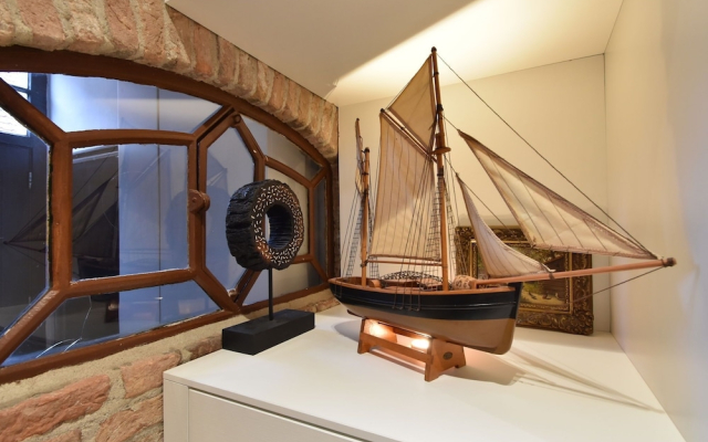 Charming Holiday Home in Brouwershaven With Garden and BBQ