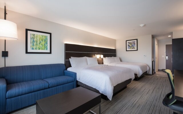 Holiday Inn Express & Suites Chicago - Hoffman Estates