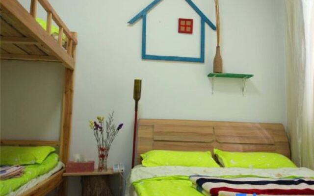 Dianyue Youth Hostel(Jianshui Ancient City Lin'an Prefecture Store)