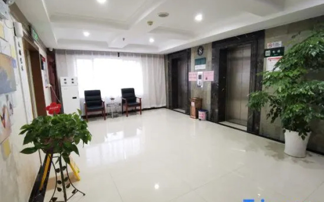 Swan Theme Culture Hotel (Zhengzhou Railway Station East Plaza Branch)