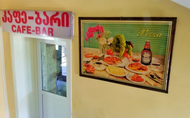 Hotel Lilo near Airport