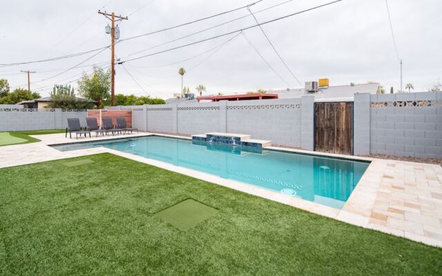 WanderJaunt - Regal - 4BR - South Scottsdale