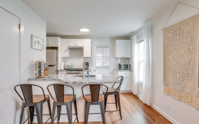 Walkable Dtwn Townhome Near Campus & Palmer Square