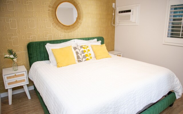 Sunburst Inn